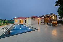 Royale Farms | Huge Pool | Noida View | Garden, Noida
