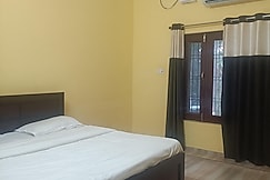 Shivalik hotel and restaurent, Bajpur