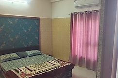 RAJWADA HOTEL & CAFE SALASAR, Salasar