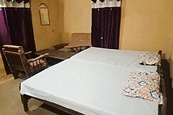 Sri Kanha Homestay, Damoh