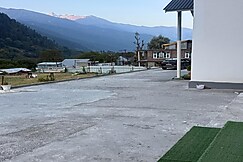 Snowber hotels, Sonmarg